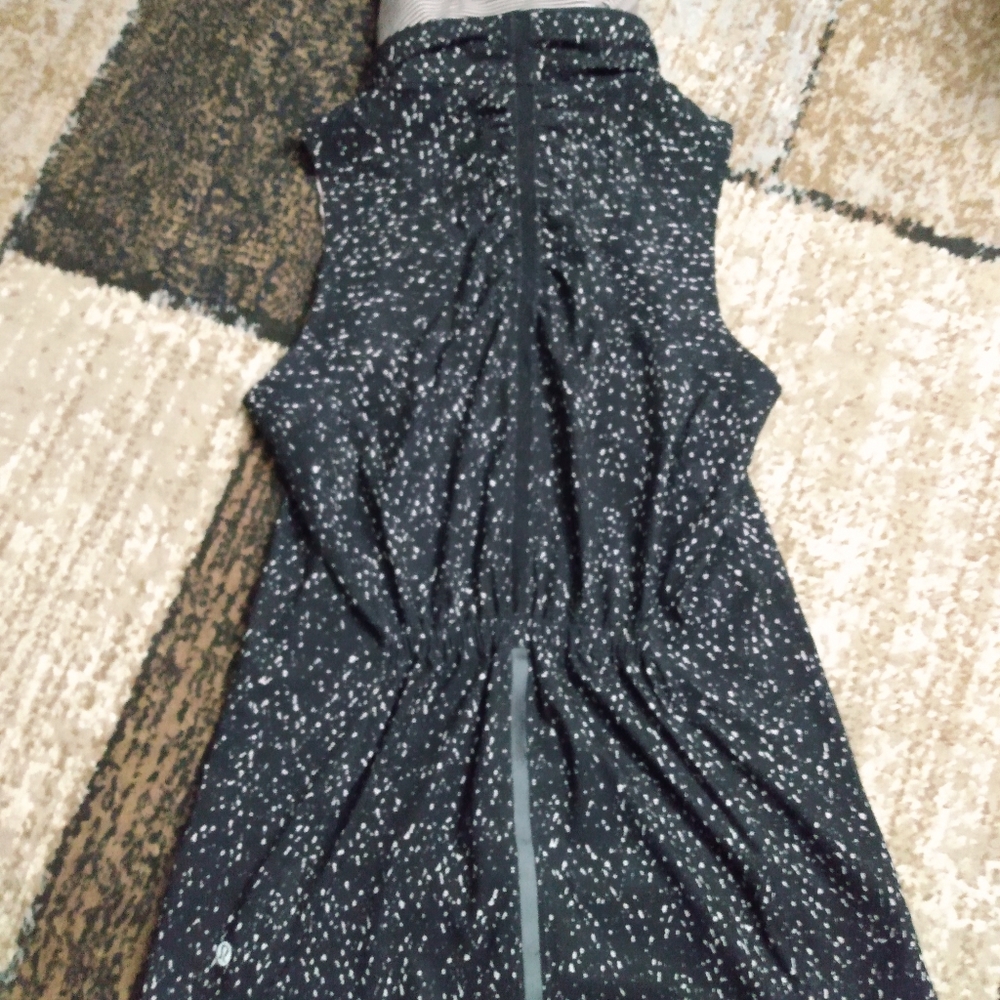 Lululemon Vest 🖤🩷 - Picture 9 of 12